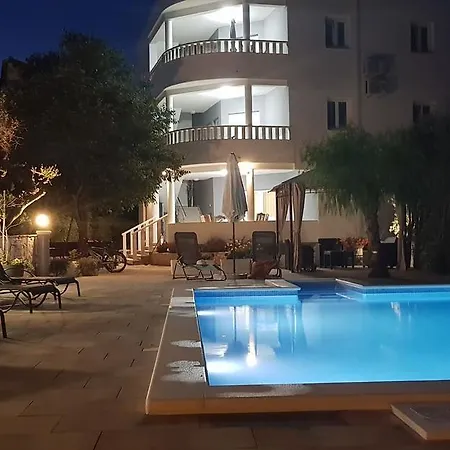 Apartamento Rogoznica 15764b